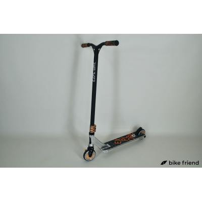 Самокат Explore Booger 300 сріблястий Самокат Explore Booger 300 сріблястий