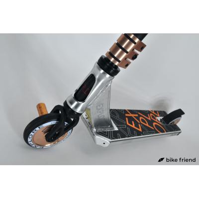 Самокат Explore Booger 300 сріблястий Самокат Explore Booger 300 сріблястий