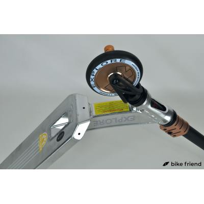 Самокат Explore Booger 300 сріблястий Самокат Explore Booger 300 сріблястий