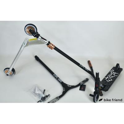 Самокат Explore Booger 300 сріблястий Самокат Explore Booger 300 сріблястий