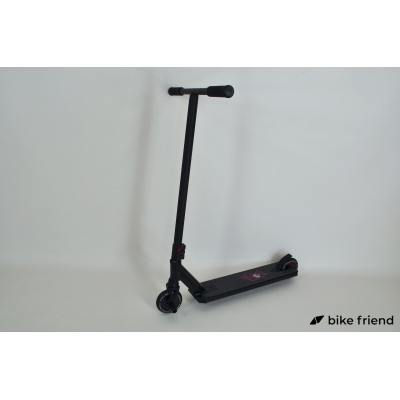 Самокат Explore Booger Prestige HD чорний Самокат Explore Booger Prestige HD чорний