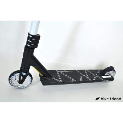 Самокат Explore Leidart Pro New черный Самокат Explore Leidart Pro New черный