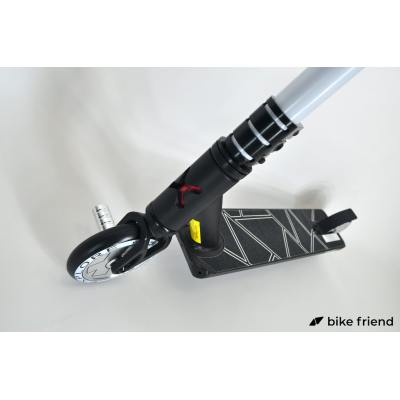 Самокат Explore Leidart Pro New черный Самокат Explore Leidart Pro New черный