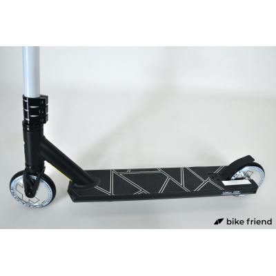 Самокат Explore Leidart Pro New черный Самокат Explore Leidart Pro New черный