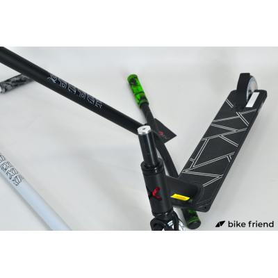 Самокат Explore Leidart Pro New черный Самокат Explore Leidart Pro New черный