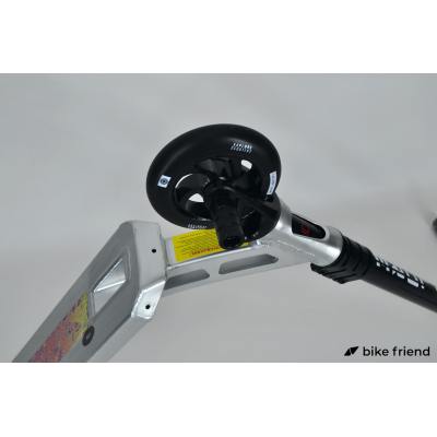 Самокат Explore Leone серый Самокат Explore Leone серый