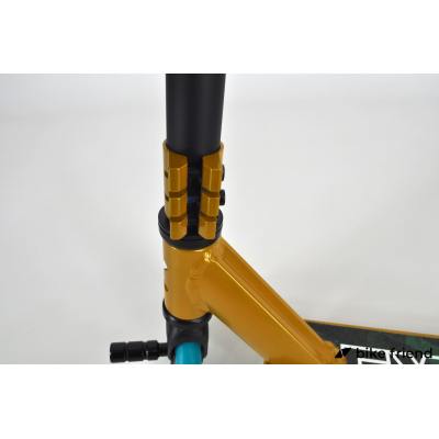 Самокат Explore Sterling Super золотой Самокат Explore Sterling Super золотой