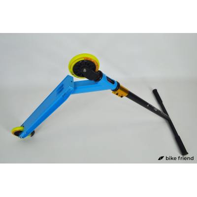 Самокат трюковый Explore Wave Classic HIC желто-голубой Самокат трюковый Explore Wave Classic HIC желто-голубой