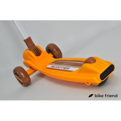 Самокат трехколесный Maraton Flash City детский оранжевый Самокат трехколесный Maraton Flash City детский оранжевый