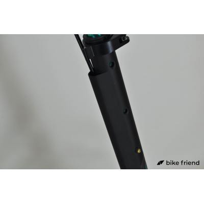 Самокат Maraton Cardinal чорний з бірюзовим Самокат Maraton Cardinal чорний з бірюзовим