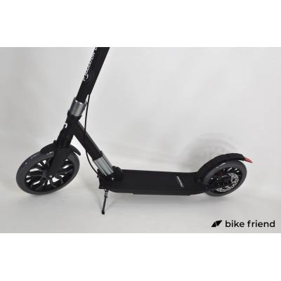 Самокат Maraton Cardinal черный с серым Самокат Maraton Cardinal черный с серым