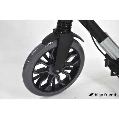 Самокат Maraton Cardinal черный с серым Самокат Maraton Cardinal черный с серым