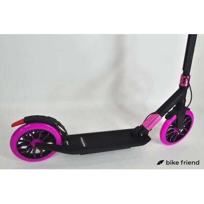 Самокат Maraton Cardinal чорний з рожевим Самокат Maraton Cardinal чорний з рожевим