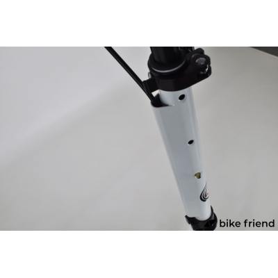 Самокат Maraton Decider білий Самокат Maraton Decider білий