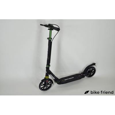 Самокат Maraton Decider чорний Самокат Maraton Decider чорний