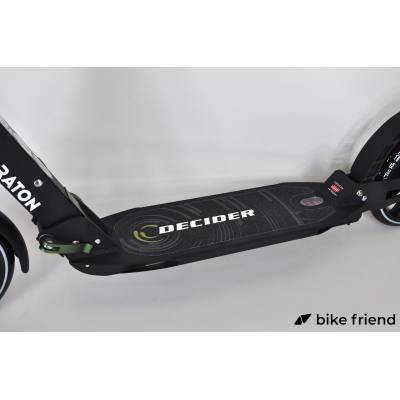 Самокат Maraton Decider чорний Самокат Maraton Decider чорний