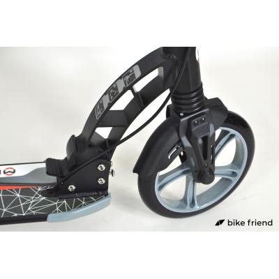 Самокат Maraton Dynamic Disc чорний Самокат Maraton Dynamic Disc чорний