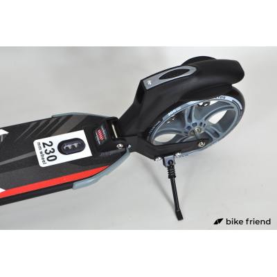 Самокат Maraton Dynamic Disc чорний Самокат Maraton Dynamic Disc чорний