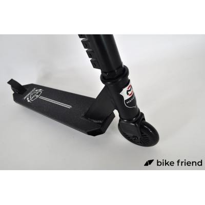 Трюковий самокат Maraton Extreme чорний Трюковий самокат Maraton Extreme чорний