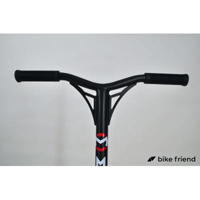 Самокат Maraton G-Star черный Самокат Maraton G-Star черный