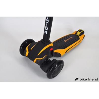 Самокат трехколесный Maraton Global B оранжевый Самокат трехколесный Maraton Global B оранжевый