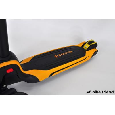 Самокат трехколесный Maraton Global B оранжевый Самокат трехколесный Maraton Global B оранжевый