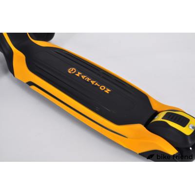 Самокат трехколесный Maraton Global B оранжевый Самокат трехколесный Maraton Global B оранжевый