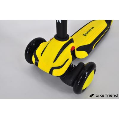 Дитячий самокат Maraton Global B триколісний жовтий Дитячий самокат Maraton Global B триколісний жовтий