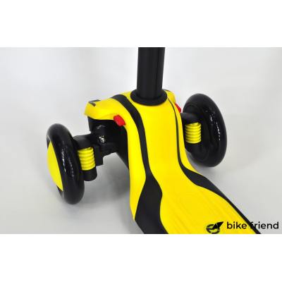 Дитячий самокат Maraton Global B триколісний жовтий Дитячий самокат Maraton Global B триколісний жовтий