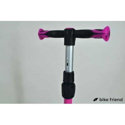 Самокат Maraton Global малиновый Самокат Maraton Global малиновый