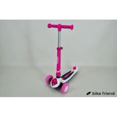 Детский трехколесный самокат Maraton Pony G розовый Детский трехколесный самокат Maraton Pony G розовый