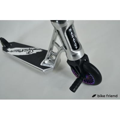 Самокат Maraton Slip Stream сріблястий Самокат Maraton Slip Stream сріблястий