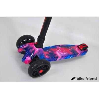 Самокат трехколесный Maraton Smart Розовый Космос Самокат трехколесный Maraton Smart Розовый Космос