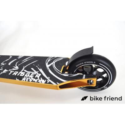 Самокат Maraton Trigger золотистый Самокат Maraton Trigger золотистый