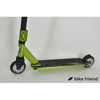 Самокат Maraton Trigger зелений Самокат Maraton Trigger зелений