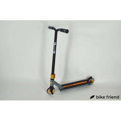 Самокат Maraton Versa сірий Самокат Maraton Versa сірий