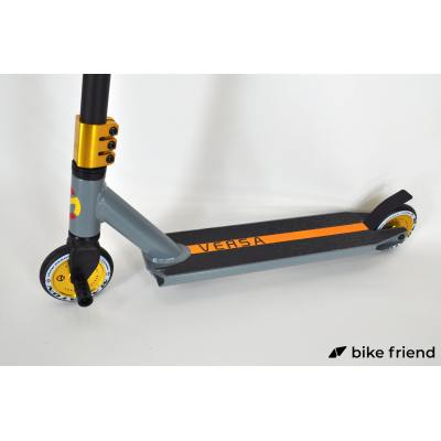 Самокат Maraton Versa сірий Самокат Maraton Versa сірий