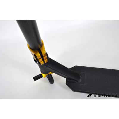 Самокат Maraton Wall Ride золотий Самокат Maraton Wall Ride золотий