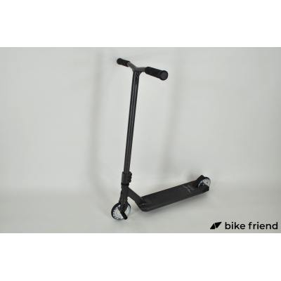 Самокат Maraton Wall Ride чорний Самокат Maraton Wall Ride чорний