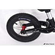 Беговел Maraton Royal Carbon 12" черный