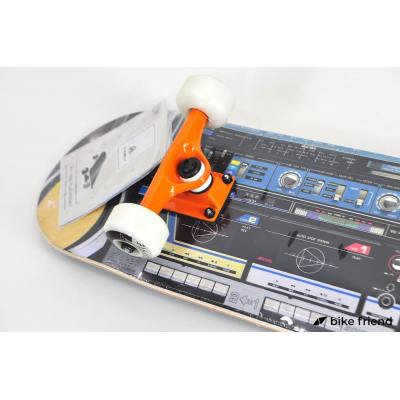 Скейтборд Maraton FireFly магнитофон Скейтборд Maraton FireFly магнитофон